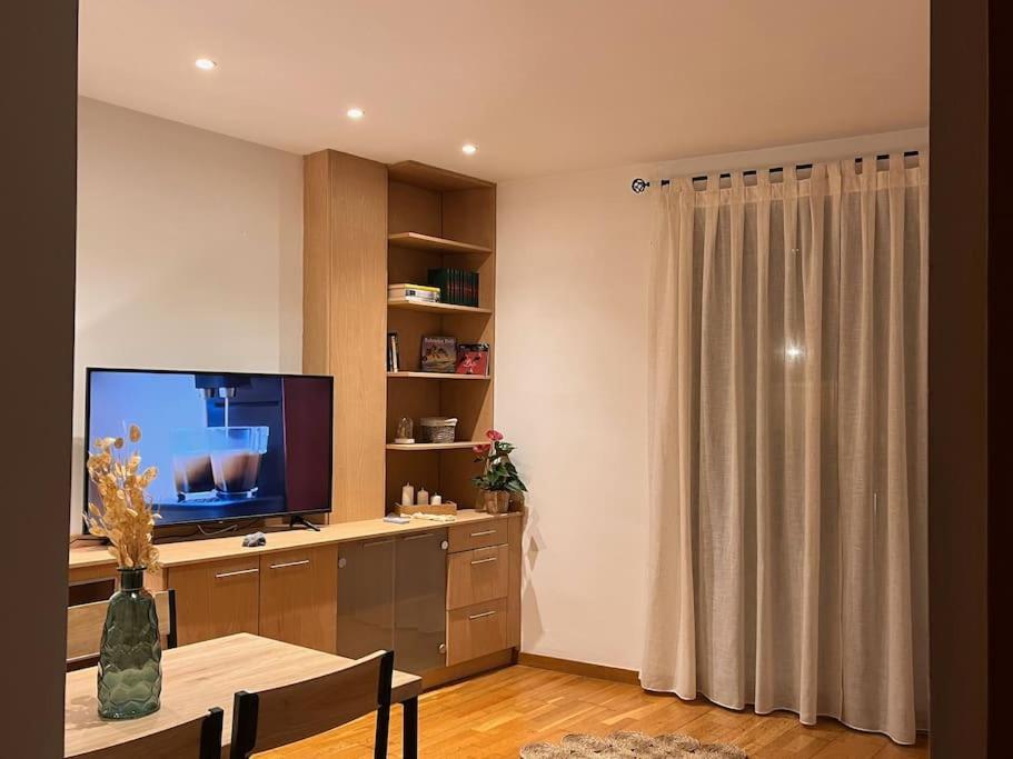 Piso Centrico Y Acogedor Apartment Figueres  Exterior photo